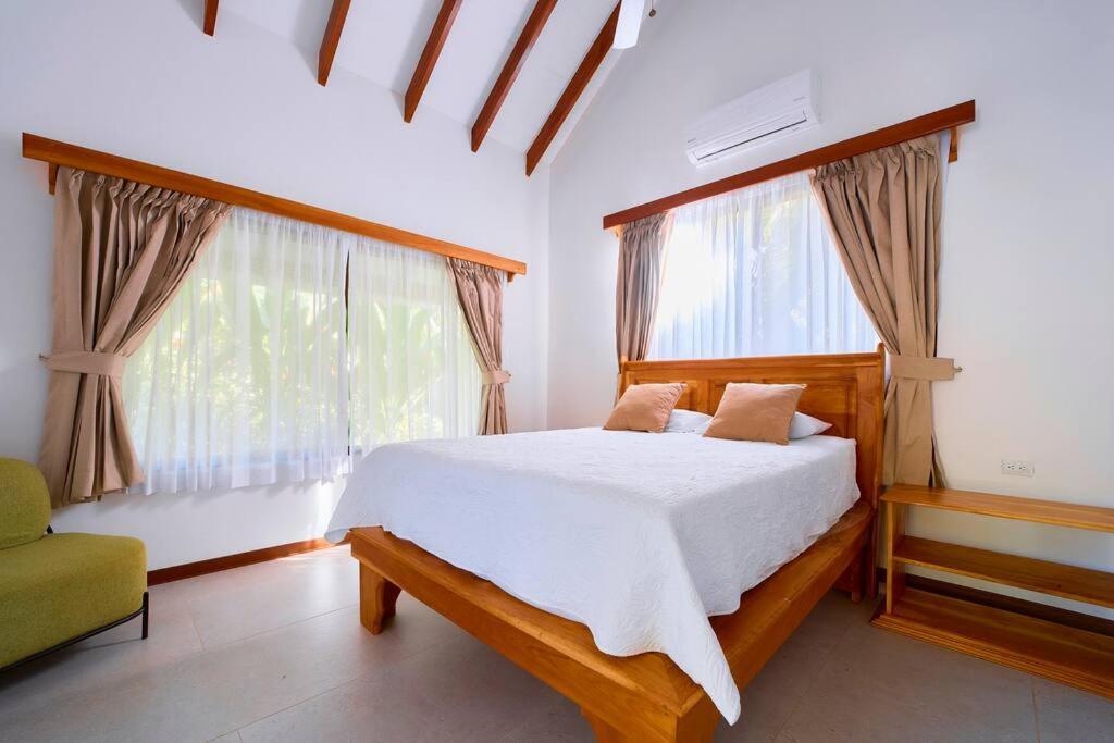 Casa Kristel - Exquisite Villa Getaway Puerto Viejo de Talamanca Exteriör bild