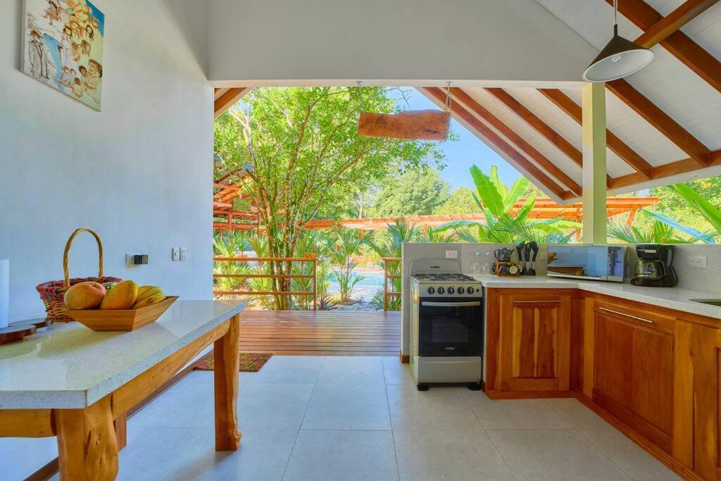 Casa Kristel - Exquisite Villa Getaway Puerto Viejo de Talamanca Exteriör bild